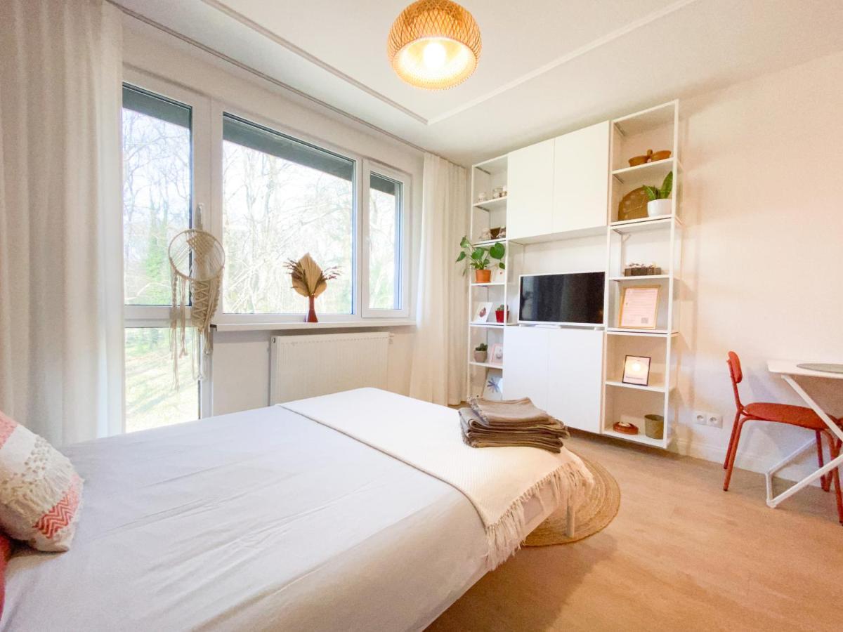 Apartament Fala Metro Sgh Klub Stodola Parking Parkview Fast Wifi Warsawa Bagian luar foto
